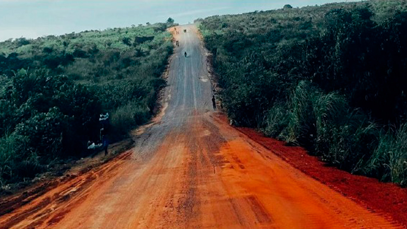Reforço do compromissosocial melhoria da estrada cafunfo-luremo